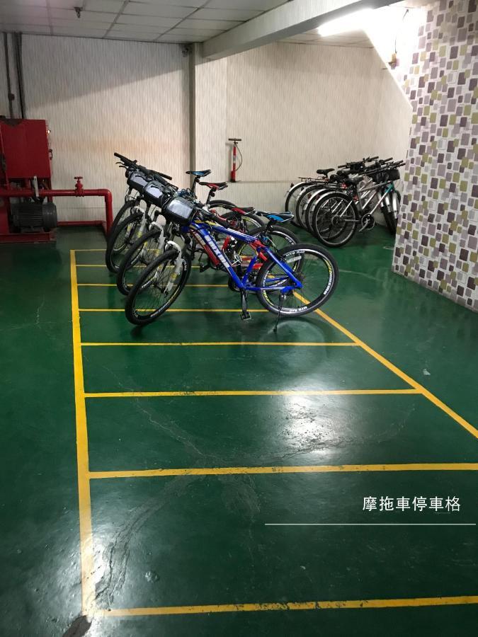 Go Shine Motel Pingtung Luaran gambar