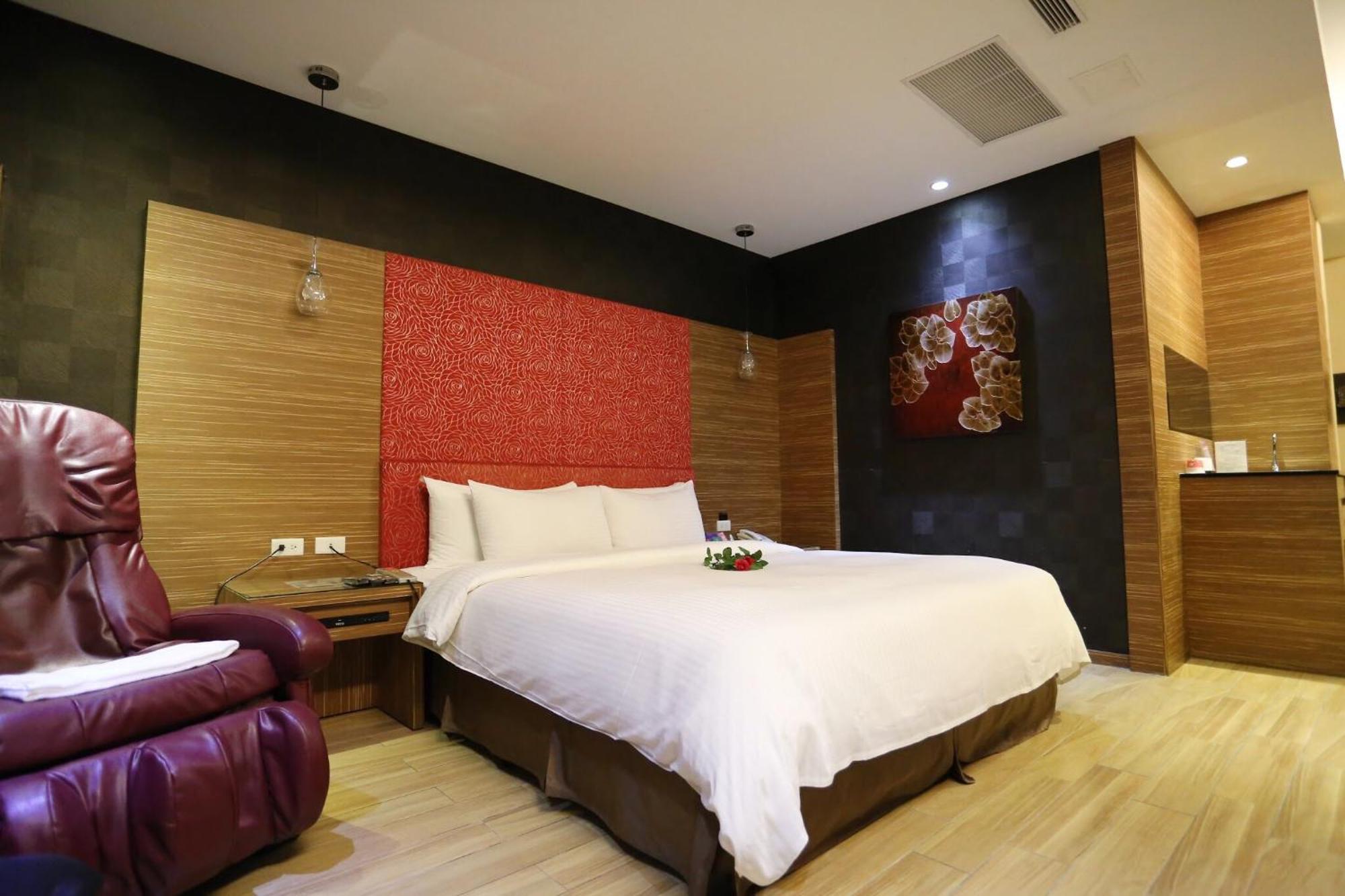 Go Shine Motel Pingtung Luaran gambar