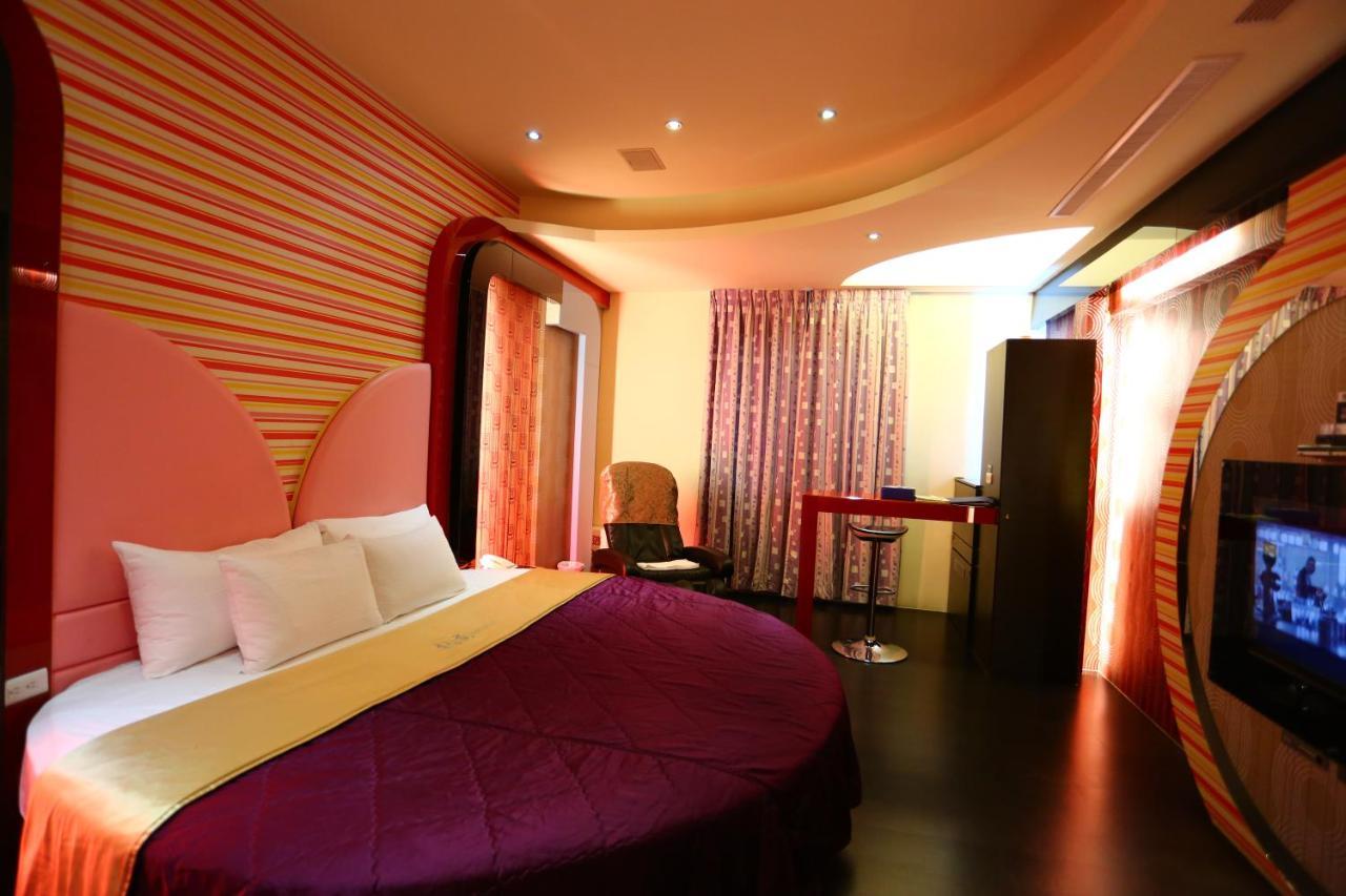 Go Shine Motel Pingtung Luaran gambar