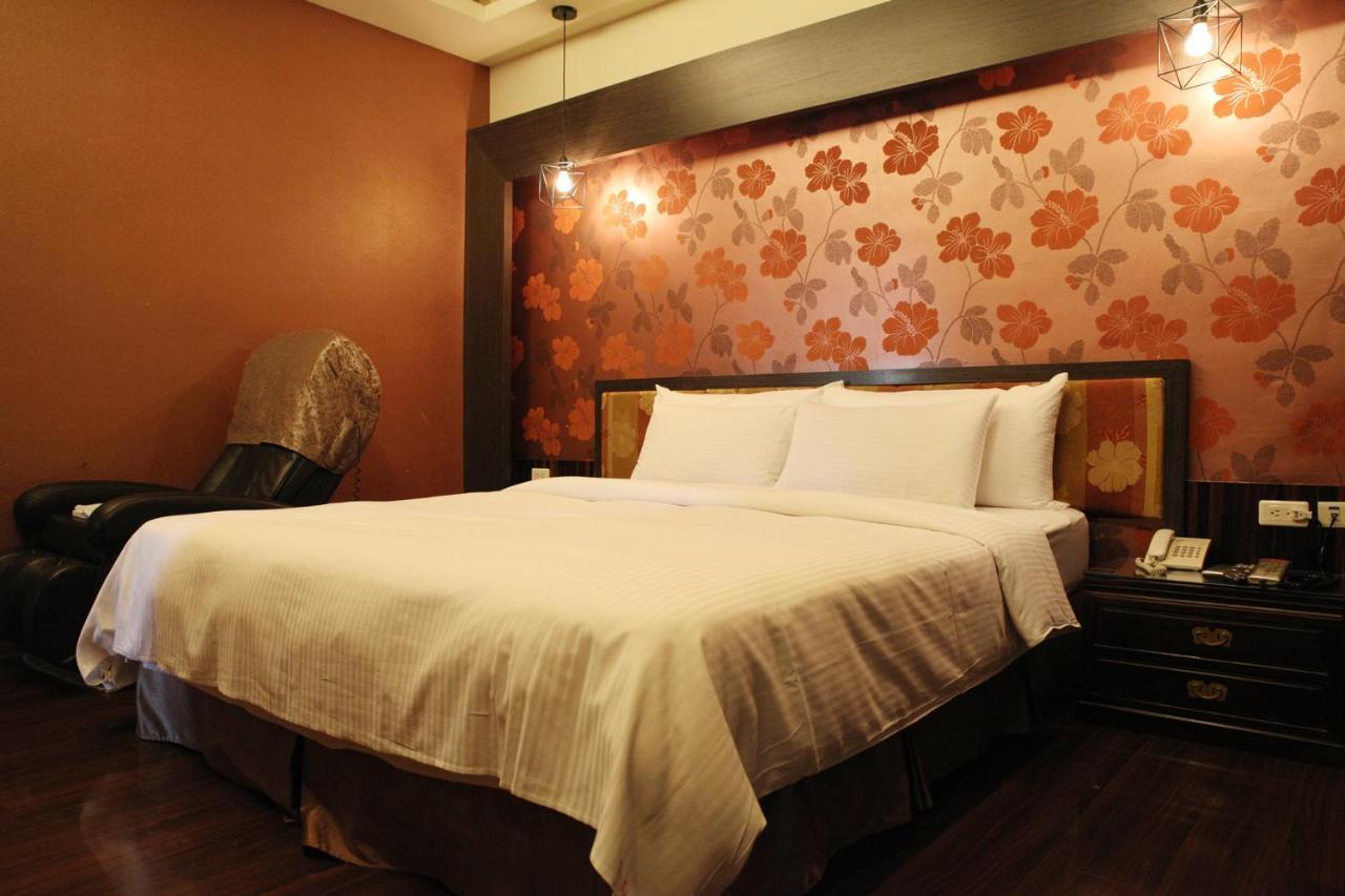 Go Shine Motel Pingtung Luaran gambar